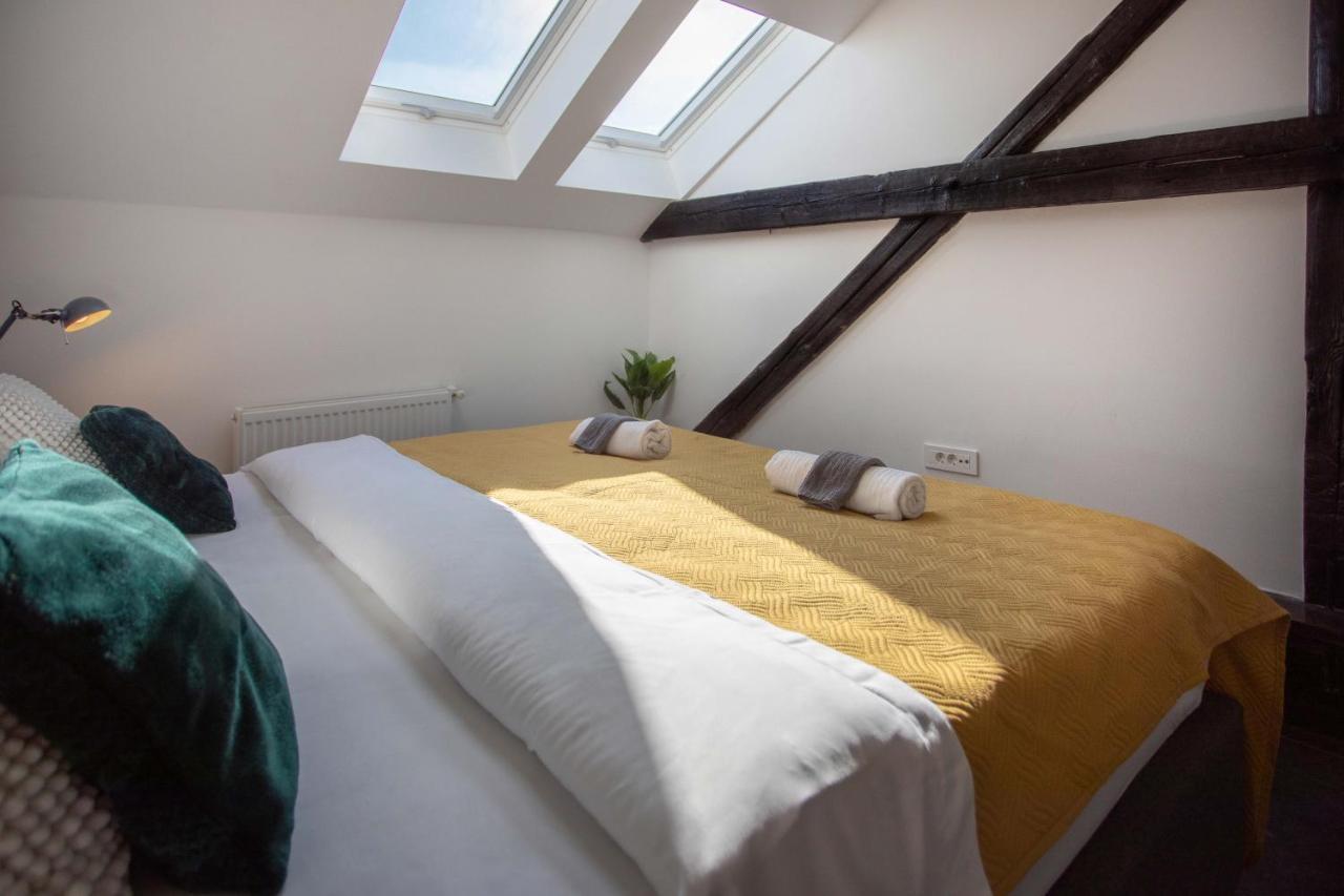 Kvaternik Square Rooms 자그레브 외부 사진