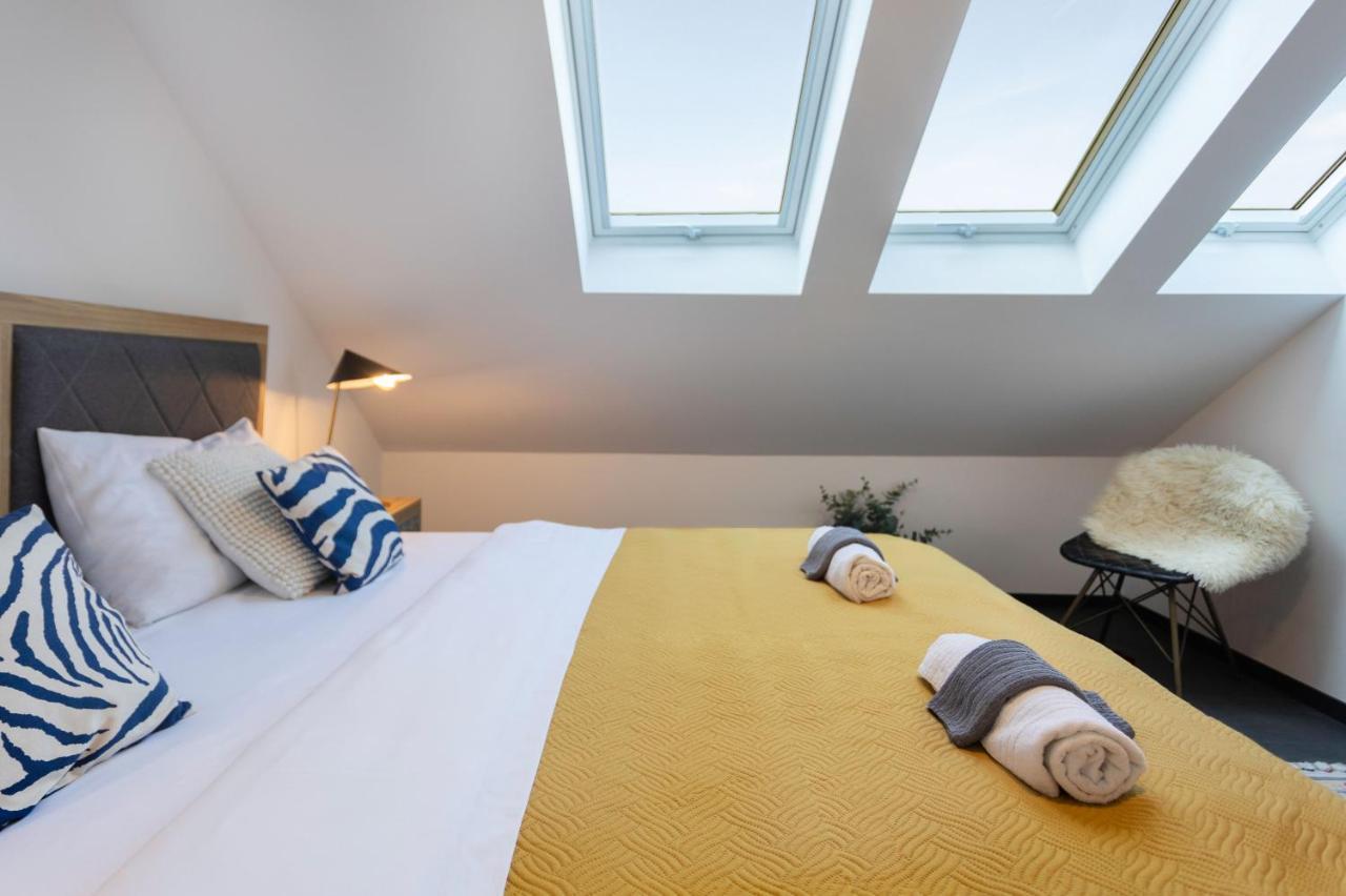 Kvaternik Square Rooms 자그레브 외부 사진