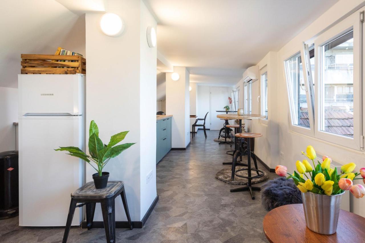 Kvaternik Square Rooms 자그레브 외부 사진
