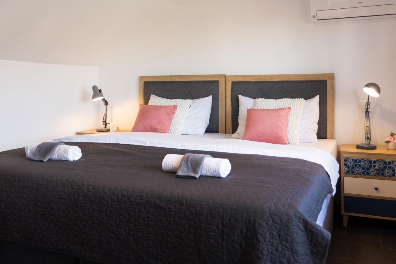 Kvaternik Square Rooms 자그레브 외부 사진